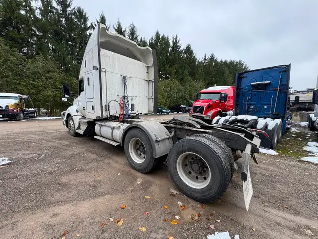 2020 Kenworth T680 Heavy Spec in Heavy Trucks in Hamilton - Image 5