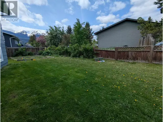 1389 MORICE DRIVE Smithers, British Columbia in Houses for Sale in Smithers - Image 38