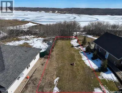Do you love the idea of lake front living but don't want to commit to Manitobas Ways? Say no more- t...