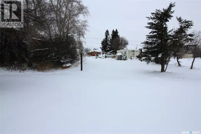 513-515 2nd AVENUE S Simmie, Saskatchewan in Houses for Sale in Swift Current - Image 25