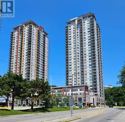 Fabulous Unobstructed South City, CN Tower & Lake Ontario View 1+1 BR 626 Sq Ft High Level Condo. Sp...