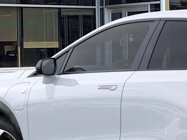 2027 Cadillac OPTIQ 4dr Premium Sport in Cars & Trucks in Oakville / Halton Region - Image 16