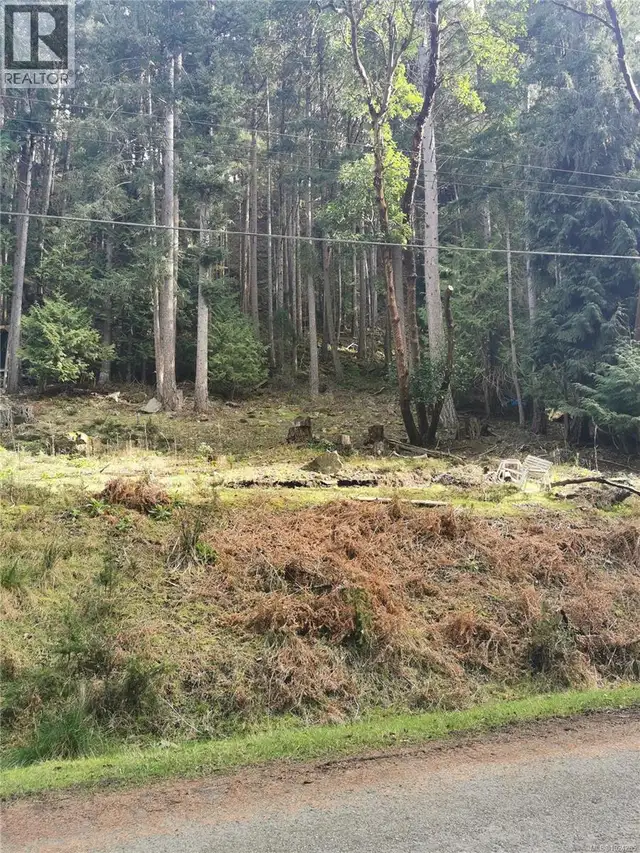 Lot 25 Wood Dale Dr Mayne Island, British Columbia in Land for Sale in Victoria - Image 5