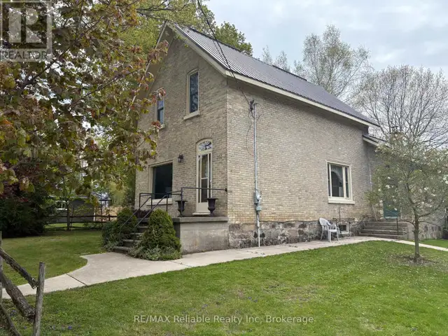 293 DRUMMOND STREET North Huron (Blyth), Ontario in Houses for Sale in Grand Bend - Image 3