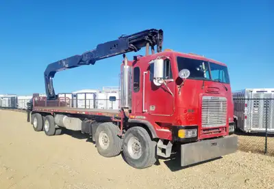 Freightliner Cab Over Tandem Tandem Axle Hiab 335K-4 3.5 Ton Knuckle Picker Year: 1996 Make: Freight...