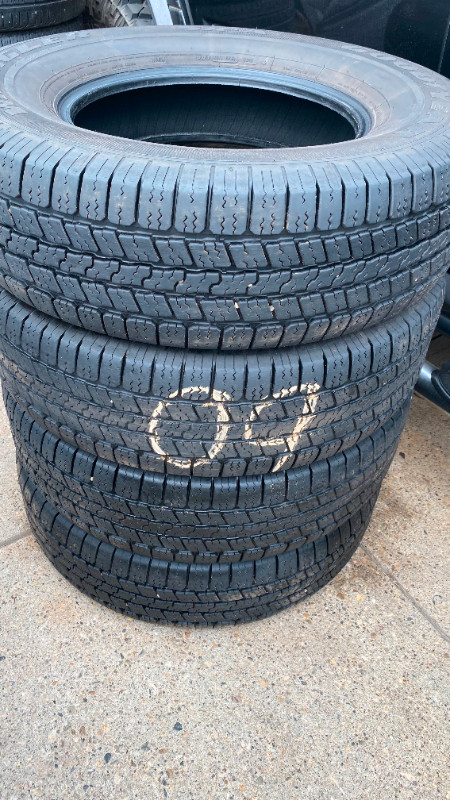 265/70R17 GOODYEAR WRANGLER SR-A all season tires | Tires & Rims | Calgary  | Kijiji