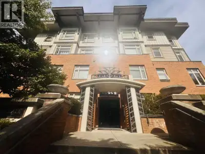 Please Email to book the showing, thanks. 1. Address: 2250 Wesbrook Mall UBC 2. Area: UBC 3. Style:...
