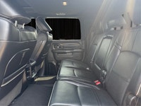 NAVIGATION SYSTEM, HEATED FRONT SEATS, HEATED REAR SEATS, HEATED STEERING WHEEL, ADJUSTABLE PEDALS,... (image 9)