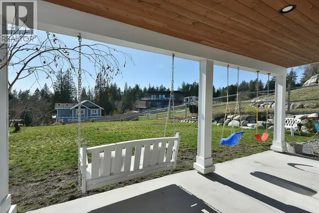 605 WOODLAND AVENUE Gibsons, British Columbia in Condos for Sale in Sunshine Coast - Image 30