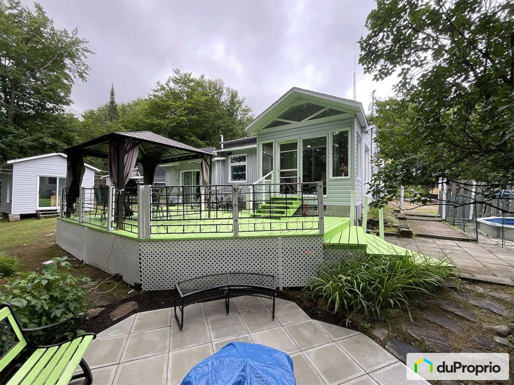 $365,000 - 1 1/2 Storey for sale in St-Mathieu-Du-Parc — photo 1