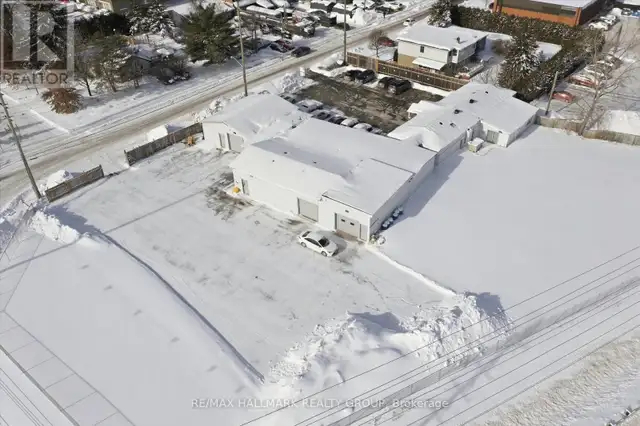 2 - 1215 RAINBOW STREET Ottawa, Ontario in Commercial & Office Space for Rent in Ottawa - Image 4