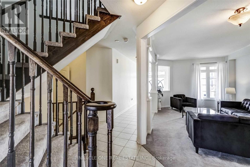 226 KENNETH COLE DRIVE Clarington (Bowmanville), Ontario 5