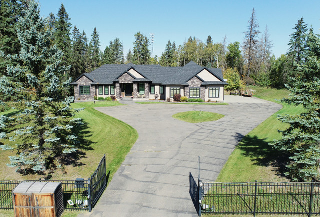 2 The Views at Willow Peak (53120 Range Rd 15), Parkland County in Houses for Sale in St. Albert - Image 2