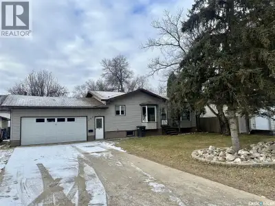 Welcome to 205 Aspen St in beautiful small Town of Leroy, SK! This 1,029 sqft bungalow is fully deve...