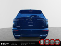 2025 Mitsubishi Outlander LE Experience the Mitsubishi Outlander LE with only 28 km on the odometer.... (image 2)