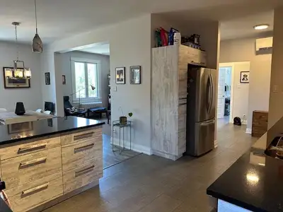Historical two bedroom apartment - Downtown Ottawa