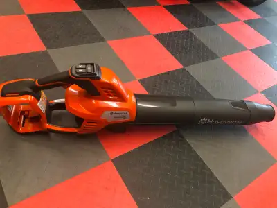 Husqvarna Leaf Blaster 350iB Battery Leaf Blower Experience the performance of the industry’s most p...