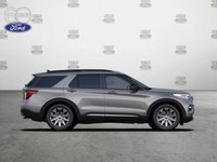 This one owner, accident free trade includes: Power Heated/Cooled Front Seats Heated Second Row Heat... (image 4)