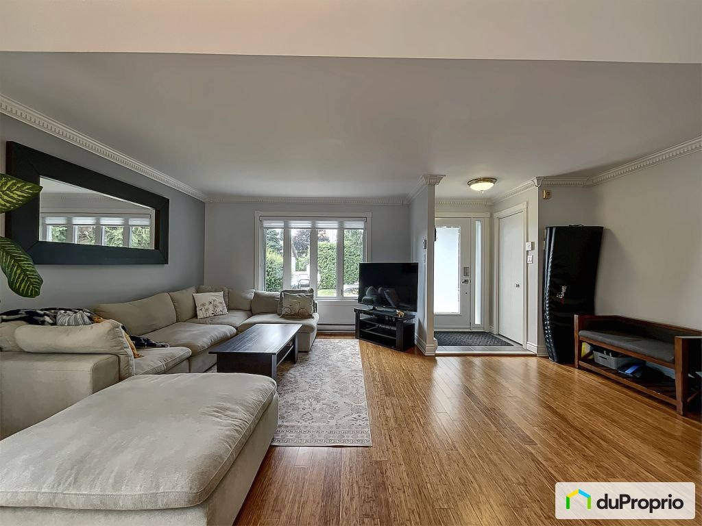 $685,000 - Bungalow for sale in Chambly — photo 2
