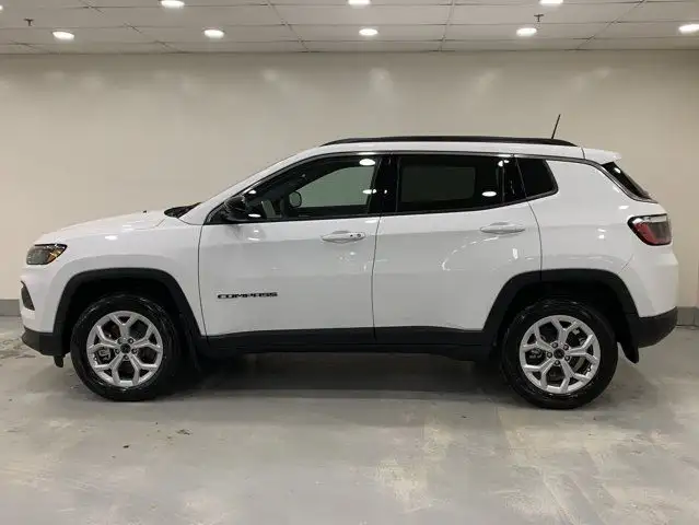 2026 Jeep Compass North in Cars & Trucks in Regina - Image 3