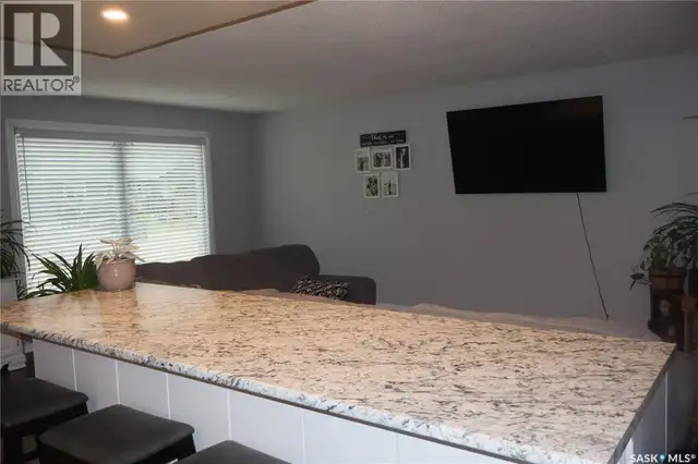 107 Empire PLACE Assiniboia, Saskatchewan in Houses for Sale in Moose Jaw - Image 11