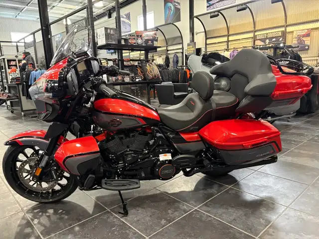2026 Harley-Davidson CVO Street Glide Limited in Street, Cruisers & Choppers in Sudbury - Image 16