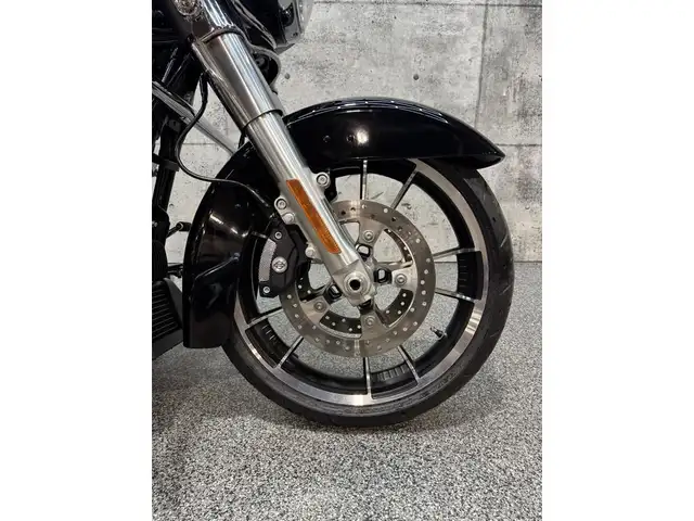 2023 Harley-Davidson FLHX 107 Street Glide ABS in Sport Touring in Saguenay - Image 7