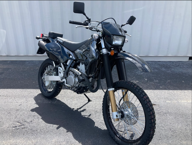 2024 SUZUKI DR-Z 400S - FACTORY! in Dirt Bikes & Motocross in Saskatoon - Image 3