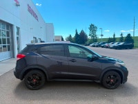Our 2016 Honda HR-V EX AWD in Mulberry Metallic Purple is a Fresh trade! Call to find out more infor... (image 5)