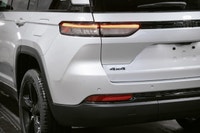 Engine: 3.6L PENTASTAR VVT V6 W/ESS (image 8)