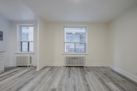 Fully renovated 1 Bedroom Apartment for Rent in the Heart of Midtown Toronto steps to transit, shopp... (image 8)
