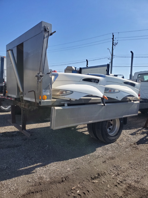 Flatbeds and International Truck parts in Cars & Trucks in Cambridge - Image 3