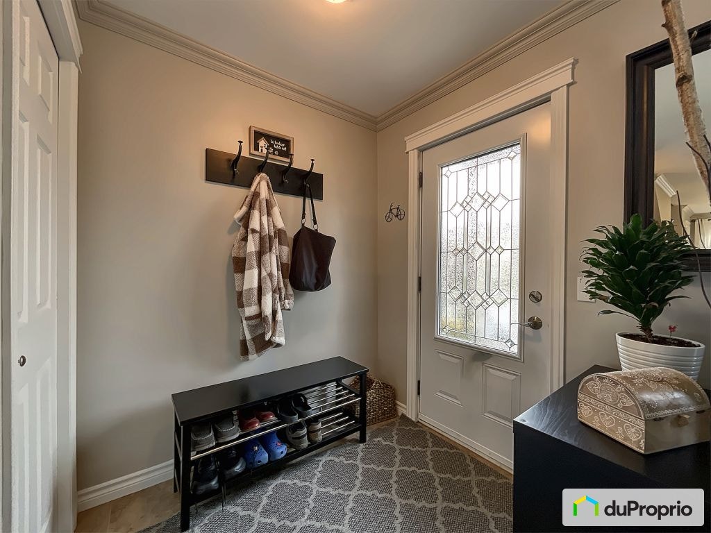 $385,000 - Townhouse for sale in Sherbrooke (Rock Forest) — photo 2