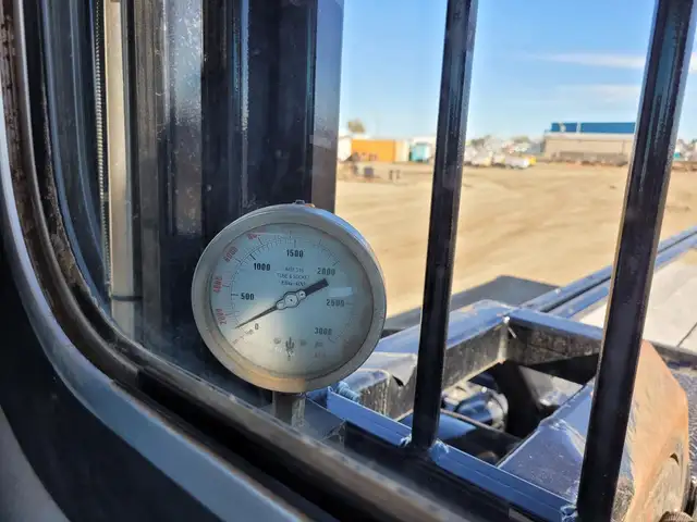 2013 WESTERN STAR 6900XD in Heavy Trucks in Saskatoon - Image 29