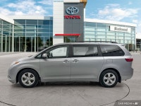 Plenty of Space! Experience unparalleled versatility and comfort with this 2017 Toyota Sienna LE! Pe... (image 4)