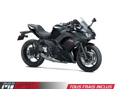 Construite pour incarner la lignée des motos sport Ninja la Ninja 650 est équipée d’un moteur sport...