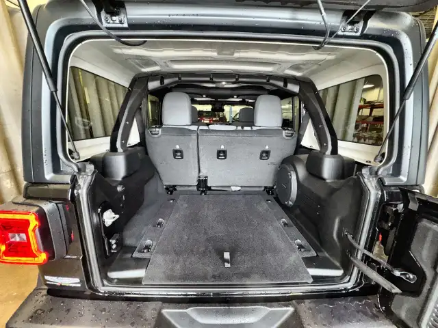 2025 Jeep Wrangler in Cars & Trucks in Edmonton - Image 18