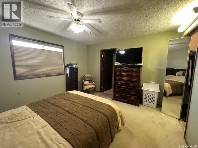 207 2nd AVENUE W Smiley, Saskatchewan in Houses for Sale in Saskatoon - Image 33