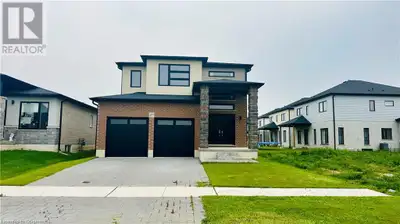 27 TRIEBNER Street Exeter, Ontario