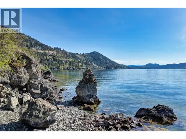 328 Lochview Road Kelowna, British Columbia in Houses for Sale in Penticton - Image 6