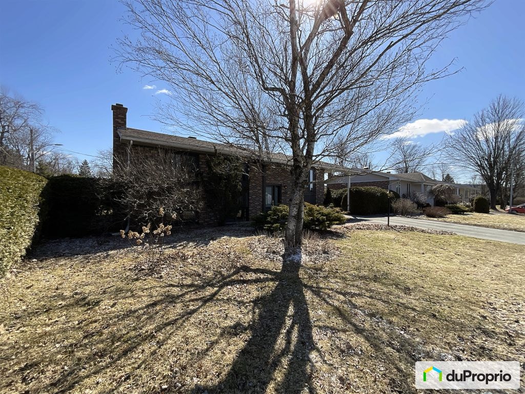 $485,000 - Bungalow for sale in Sherbrooke (Mont-Bellevue) — photo 2
