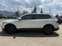 Humberview Volkswagen on the Queensway This Certified Pre-Owned 2022 Volkswagen Tiguan Comfortline 4... (image 3)