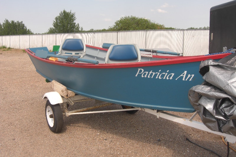 NICE DORY WOODEN BOATTRAILER AND ACCESSORIES Canoes, Kayaks