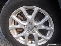 Step into the versatile 2018 Jeep Cherokee North, finished in striking Billet Metallic, ready to tak... (image 5)