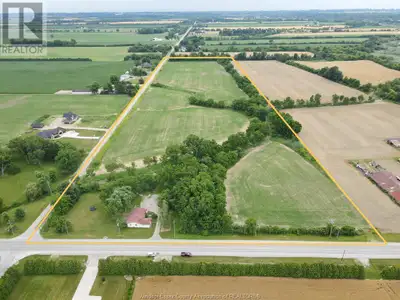 AMHERSTBURG Country living at its finest. This 26 acre property is just outside of all that Amherstb...