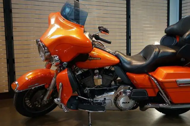 2012 Harley-Davidson Touring FLHTK - Electra Glide Ultra Limited in Sport Touring in Lethbridge - Image 8
