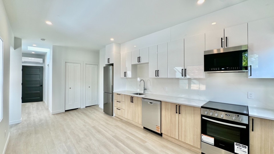 Studio - Hochelaga - Électros, WiFi, thermopompe inclus - Dispo! 2