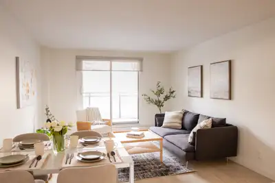 Avalon Park offers a welcoming escape from the city with high-end amenities in a park-like setting,...