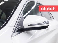 NO ACCIDENTS / CLEAN CARFAX / 1 OWNER / Auto Dimming Rearview Mirror, Front Heated Seats, Driver Sea... (image 8)