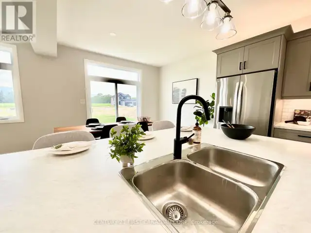 6 SHELDABREN STREET North Middlesex (Ailsa Craig), Ontario in Houses for Sale in Grand Bend - Image 11